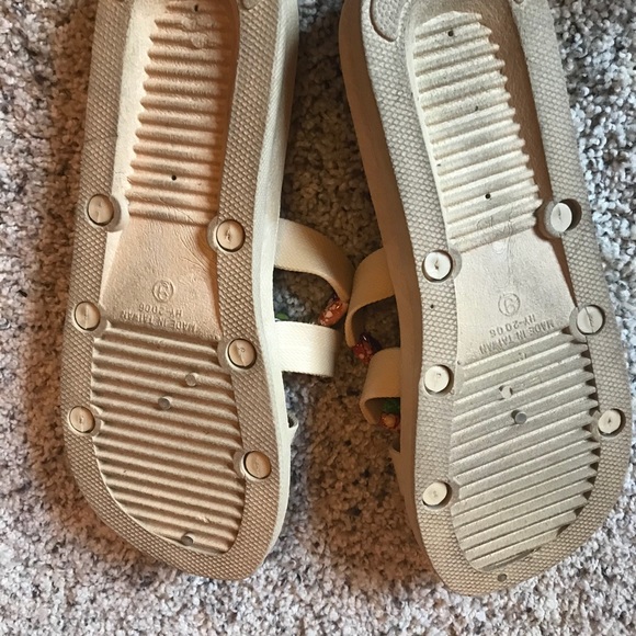 Colorful beaded sandals - Picture 2 of 3